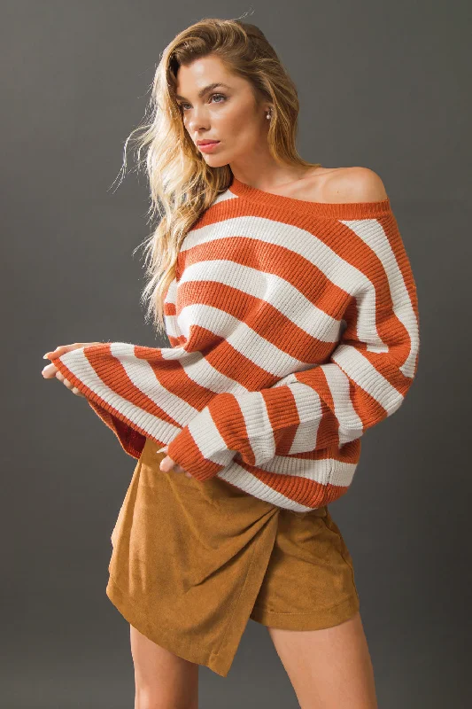 BEYOND THE HORIZON SWEATER TOP