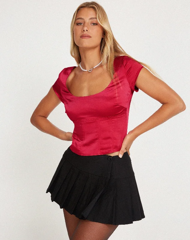 Linnea Top in Satin Red