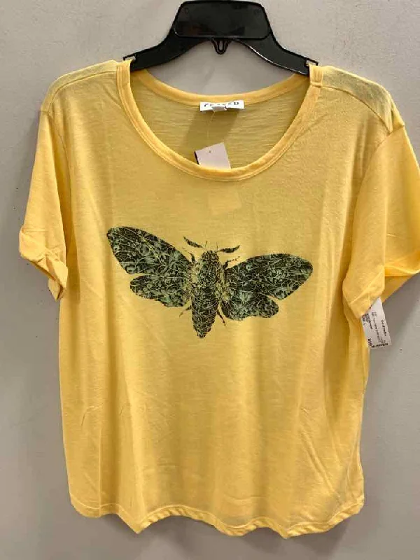 NWT FRAYED Tops Size L Yellow SHORT SLEEVES TOP